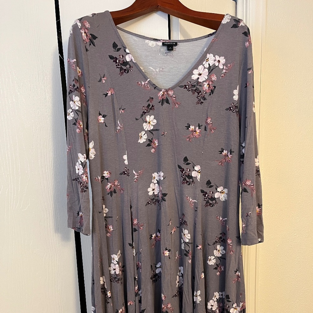 Womens Torrid Floral Print Knee-Length Swing Dress, 3/4 Sleeves, Size 1X